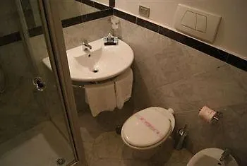 *** Bed & Breakfast Bellesuite Rome Italy